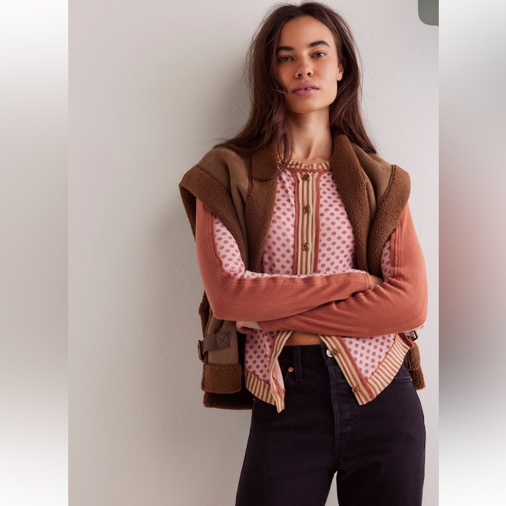 We The Free Instant Classic Tee Size Large